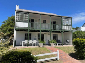 Stunning 3BR home in the heart of Belvidere